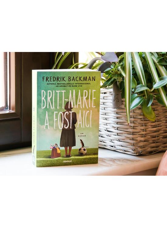 Copertă produs Britt-Marie a fost aici - gallery big 5