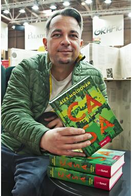 Copertă produs Casa. Cartea &icirc;nt&acirc;i