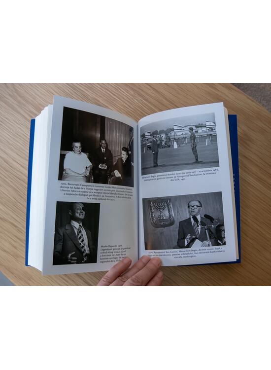 Copertă produs Excentricii - gallery big 6