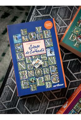 Copertă produs Lumea de cerneală #2. S&acirc;nge de cerneală | paperback