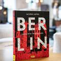 Copertă produs Berlin. Cartea &icirc;nt&acirc;i: Oraș de piatră - gallery small 