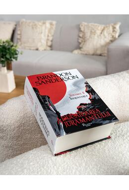 Copertă produs Arhiva luminii de furtună #6: Aducătoarea jurăm&acirc;ntului (vol 2). &Icirc;nfruntarea