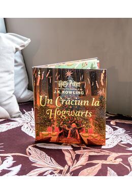 Copertă produs Pachet Crăciun Harry Potter ilustrat ( Crăciun la Hogwarts, Piatra filosofală, ediție ilustrată)