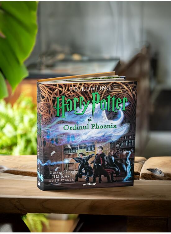 Copertă produs Pachet Harry Potter (Ordinul Phoenix ediție ilustrată, Almanah Vrăjitoresc) - gallery big 3