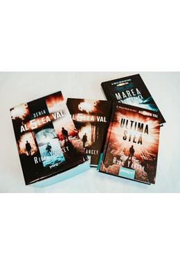Copertă produs Box set "Al cincilea val"