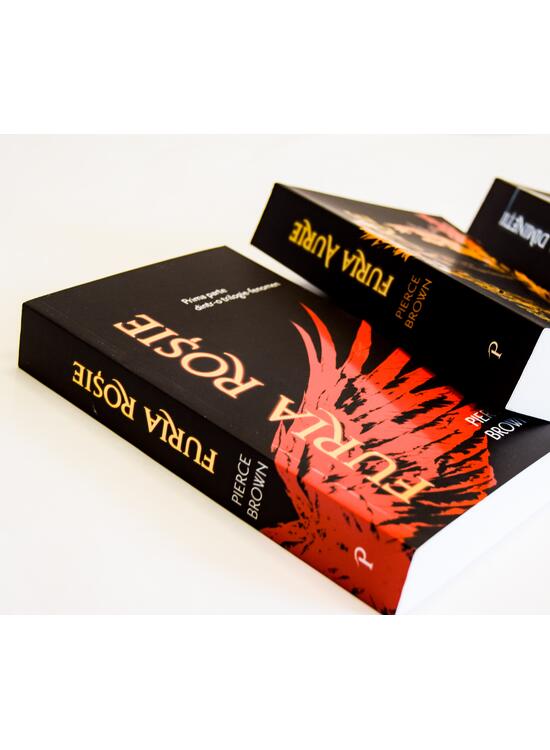 Copertă produs Box set "Furia roșie" - gallery big 3