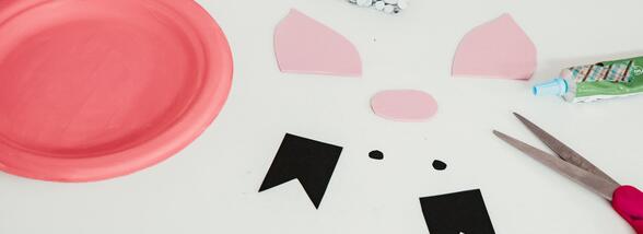 Atelier creativ &bdquo;Cei trei purcei&rdquo; de David Wiesner